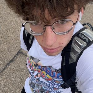 Meet your Posher, Connor